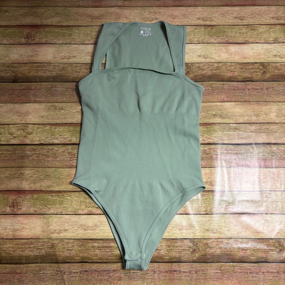 OQQ Sage Green Ribbed Square Neck Sleeveless Bodysuit Large